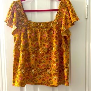 Loft square necked shirt. Elastic trim. Size L.